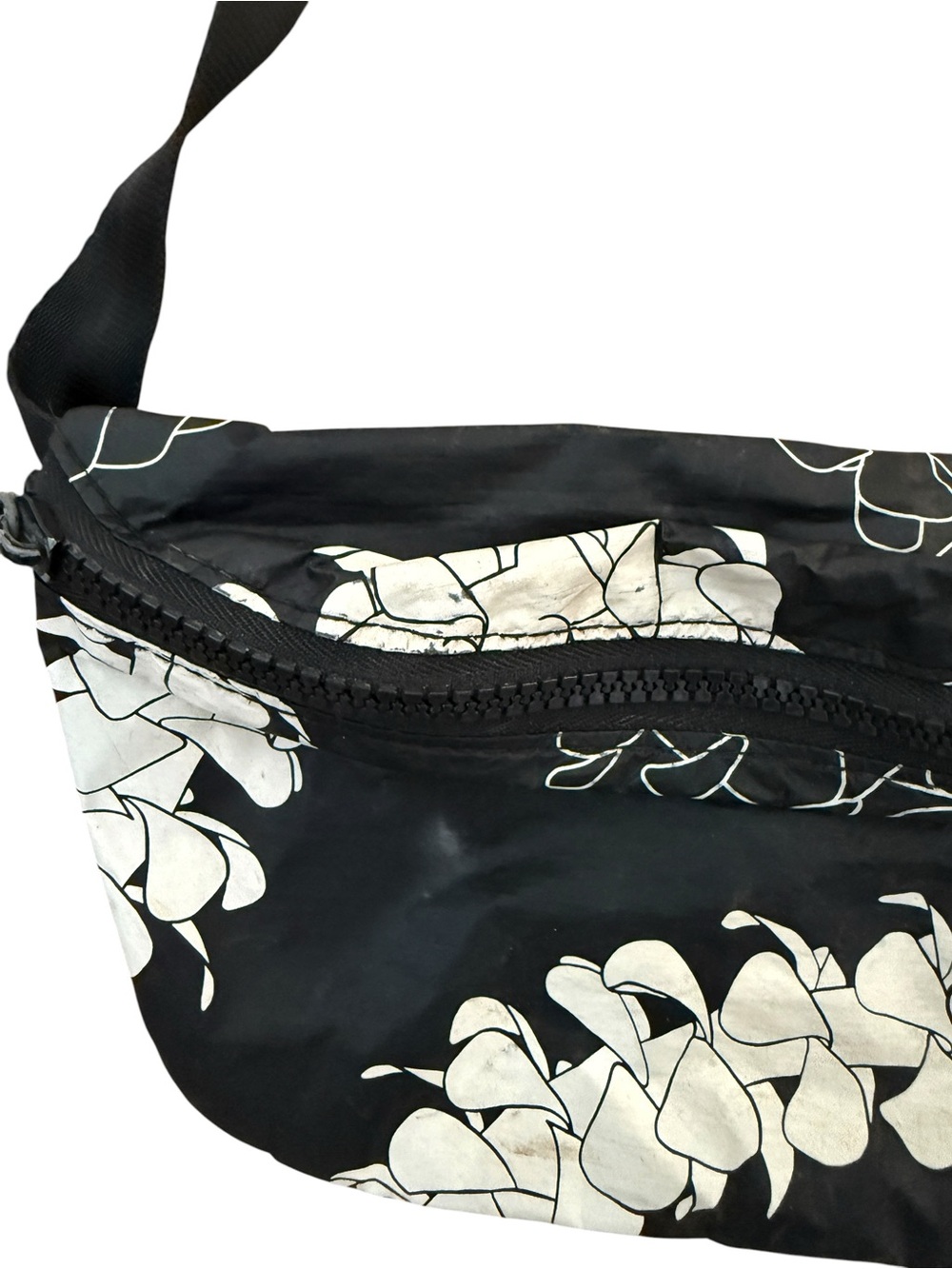 ALOHA Collection Puakenikeni Mini Hip Pack - Picture 2 of 4